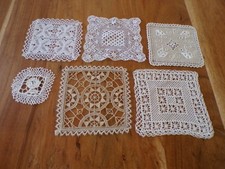 Linge ancien 6 Napperons en  dentelle blanche ou écrue   différents