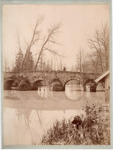 Boussy-Saint-Antoine.(91)Pont