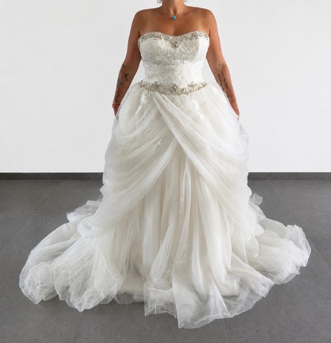 Fairytale weddings robe - weddings,