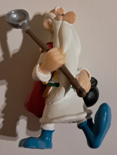 Uderzo figurine panoramix - uderzo,