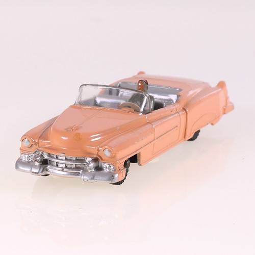 Dinky toys 131 - toys, cadillac
