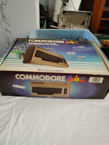 Vintage commodore computer - commodore,