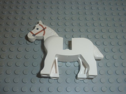 Cheval lego chateau - x,