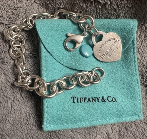 Tiffany heart charm - &,