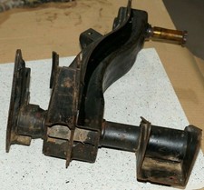 Bras demi train arrière