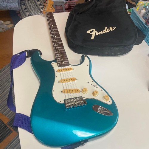 Fender stratocaster guitar - fender,