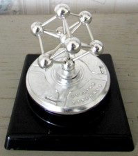 1958 Atomium Brussels Universal Exhibition Paper Press Without Side Turns
