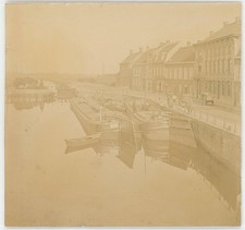 Péniches à Menin. Menen