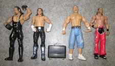 4 FIGURINES CATCH WWE RAW
