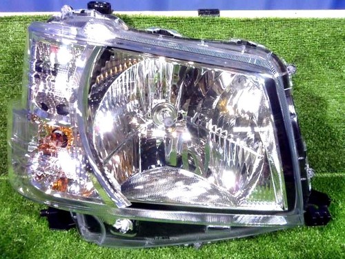 Phare droit daihatsu - daihatsu, origine