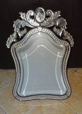 MAGNIFIQUE MIROIR VENITIEN