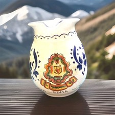 ancien pichet en faïence signée deruta italie