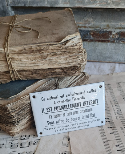 Ancienne petite plaque - ancienne,