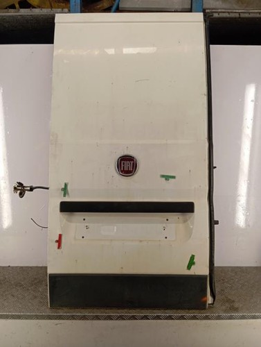 Porte coffre gauche fiat - coffre,