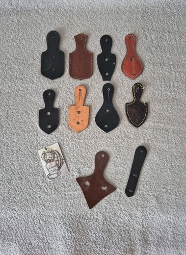 Lot cuirs pour insignes - cuirs,