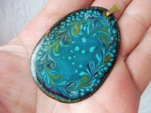 Beau vieux pendentif cuivre - vieux,