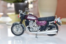 POLISTIL 1 SUZUKI 750 GT