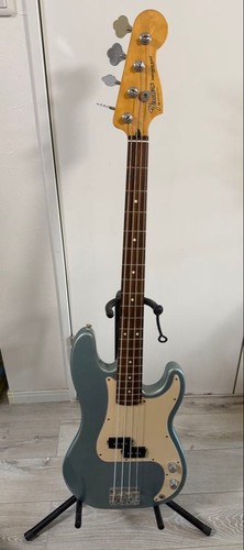 Fender precision bass - fender,