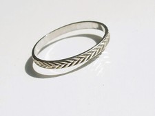 BELLE BAGUE ANNEAU / ALLIANCE ANCIENNE 1950/60 en OR BLANC 18K 750/1000 / T57-58