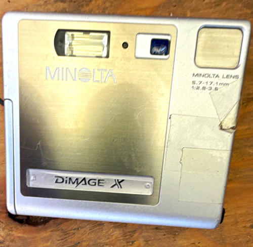 Minolta dimage compact - x,