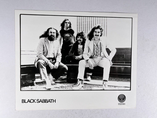 Black sabbath photo ozzy - black,