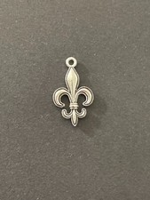 pendentif fleur de lys en