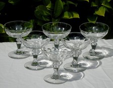 Service de 6 coupes à