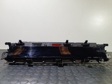 8200704463A tableau de bord