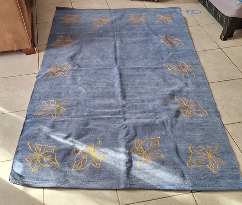 Tapis bleu 120 - 120, velours