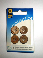 PLAQUE DE 4 BOUTONS EN BOIS