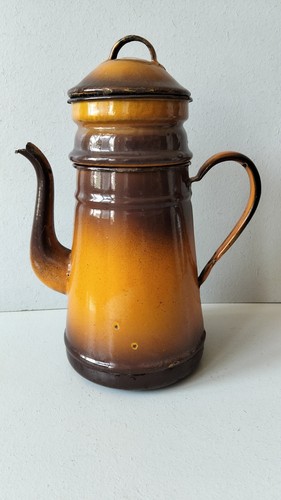 Jolie cafetière émaillée - jolie,