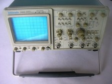 TEKTRONIX   2465  OSCILLOSCOPE