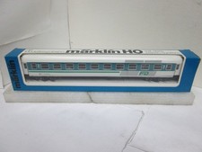MARKLIN HO 4221.1 express passenger car