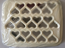 " NOUVEAU "  RAVIOLES PARTY  COEUR  ET LES RECETTES  TUPPERWARE  NEUF