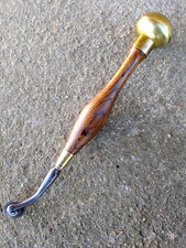 ANCIENNE ROULETTE A GRIFFE - OUTIL DE CORDONNIER BOURRELIER -