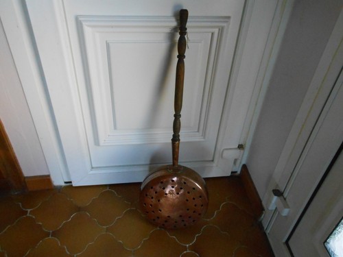 Ancienne bassinoire - ancienne,