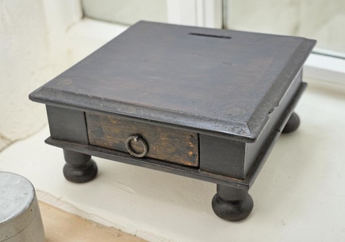 Tabouret carré bois - en, ancien