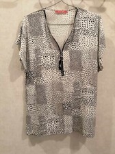 Blouse blanche et noire