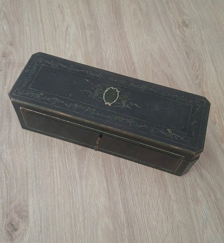 Ancien coffret gants - À,