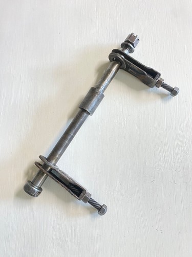 Axe roue arrière - , 125
