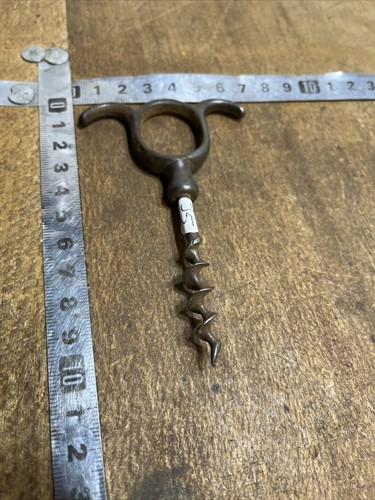 Ancien tire bouchon - n°,