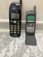 Lot 2ps mobile phone Nokia 5110 end Samsung SGH-N100 works No battery