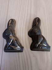 Deux Anciens Moules À Chocolat Forme Demi Lapin En Métal Le Vieux Pané