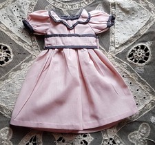 jolie robe poupée ancienne
