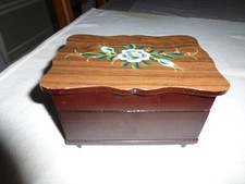 MAGNIFIQUE BOITE A BIJOUX MUSICALE FONCTIONNE