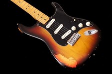 Fender Stratocaster 3TS 3.745kg #714703 1976 electric guitar
