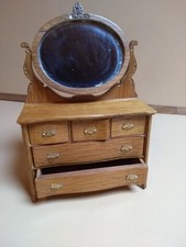 meubles maison de poupée 1/12ème style victorien  