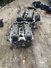 2 Culasse Complète Avec Arbre