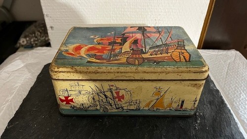 Boite métallique vintage