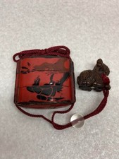 Ancienne pilule japonaise Maki-e INRO design chèvre netsuke bois époque Edo J...